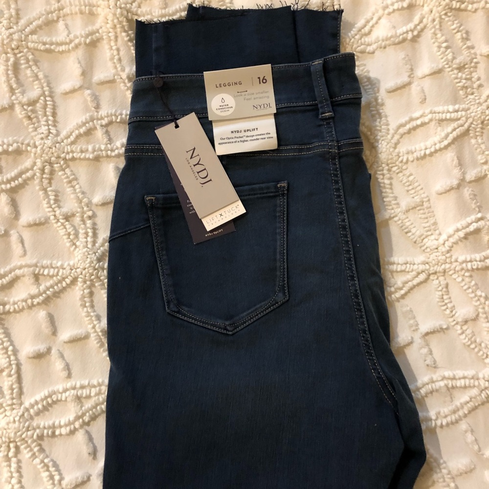 Brand New NYDJ Jeggings with Uplift support.